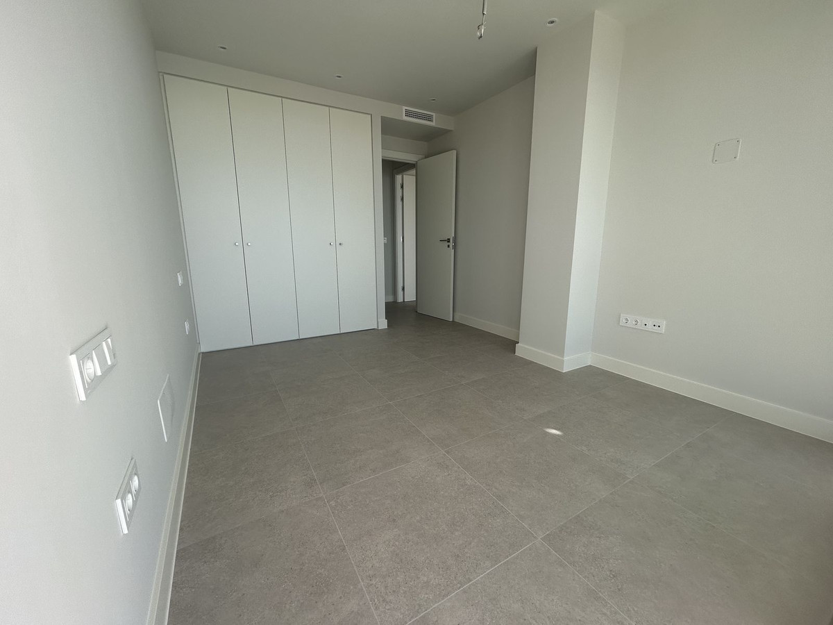 2 Bed Apartment for sale in Estepona Costa Del Sol, Málaga, Spain
