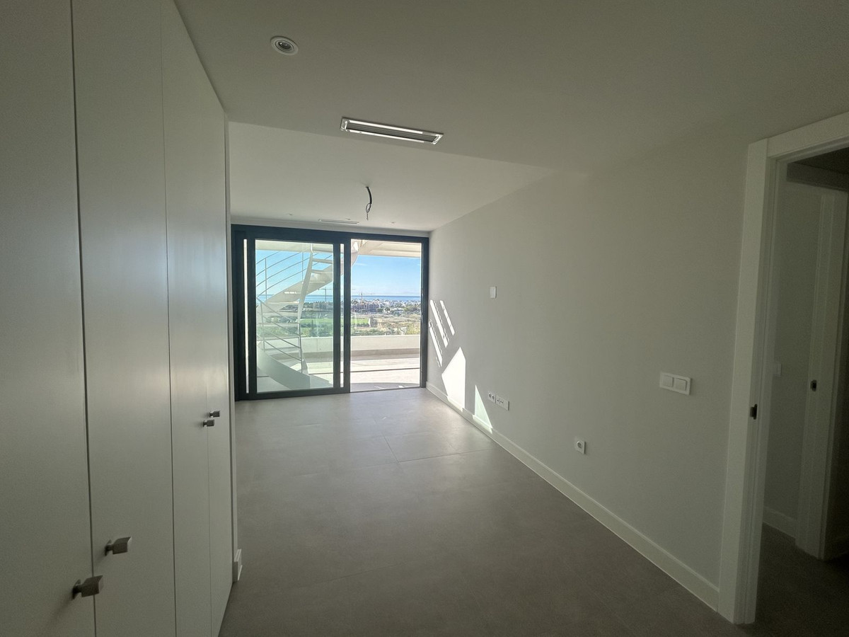 2 Bed Apartment for sale in Estepona Costa Del Sol, Málaga, Spain