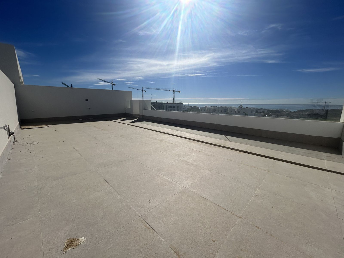 2 Bed Apartment for sale in Estepona Costa Del Sol, Málaga, Spain