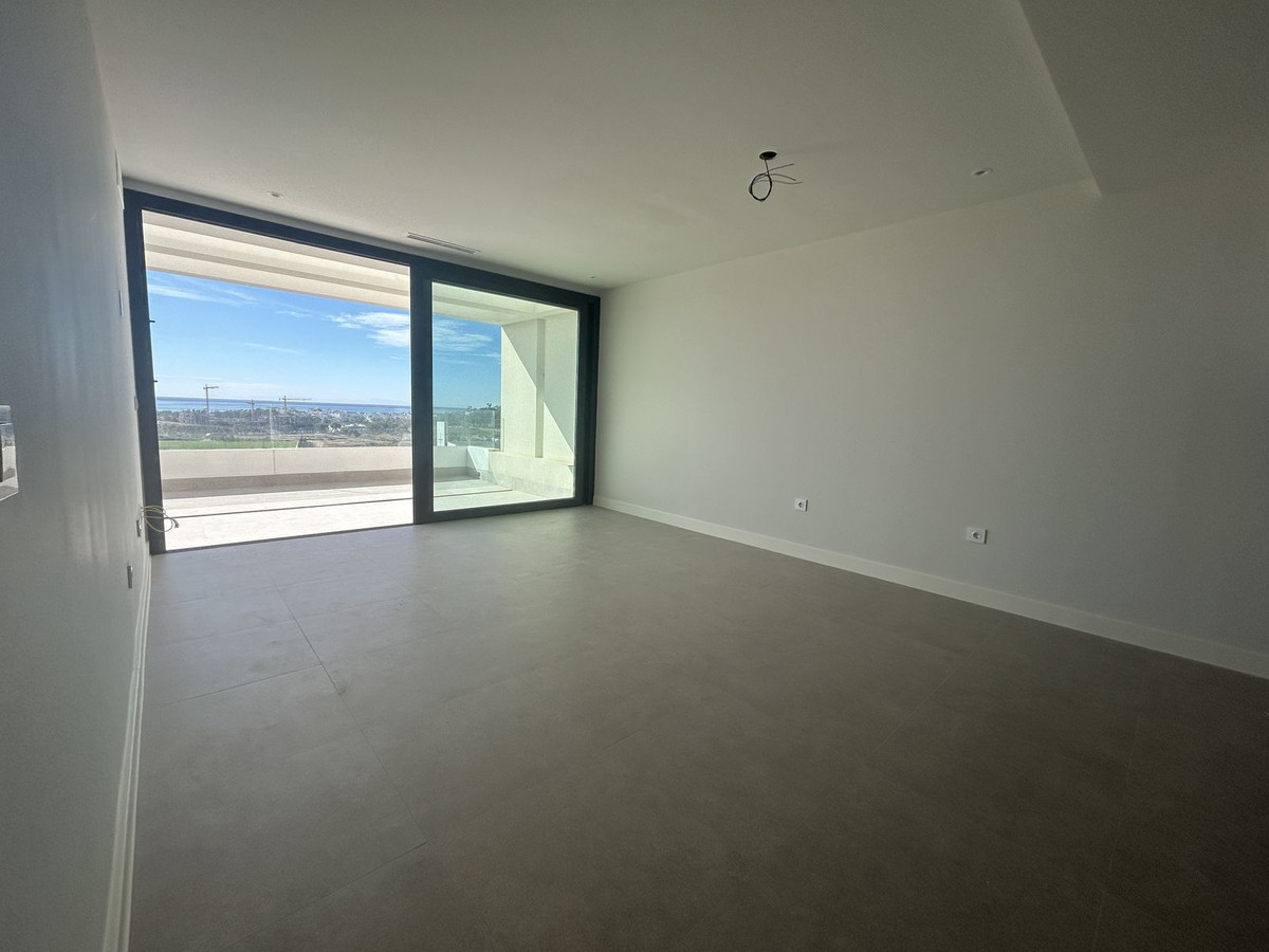 2 Bed Apartment for sale in Estepona Costa Del Sol, Málaga, Spain