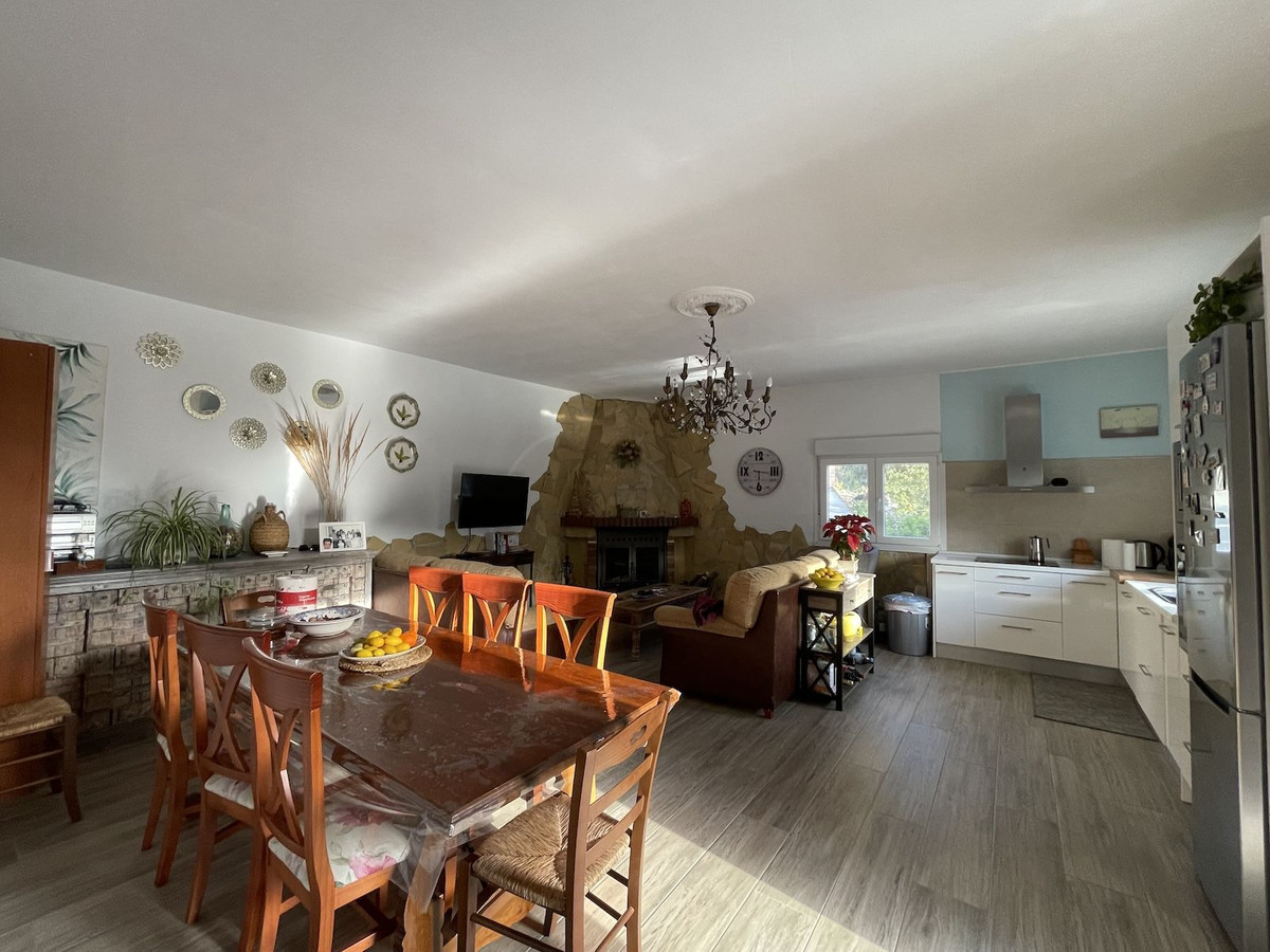 3 Bed Townhouse for sale in Nerja Costa Del Sol East, Málaga, Spain
