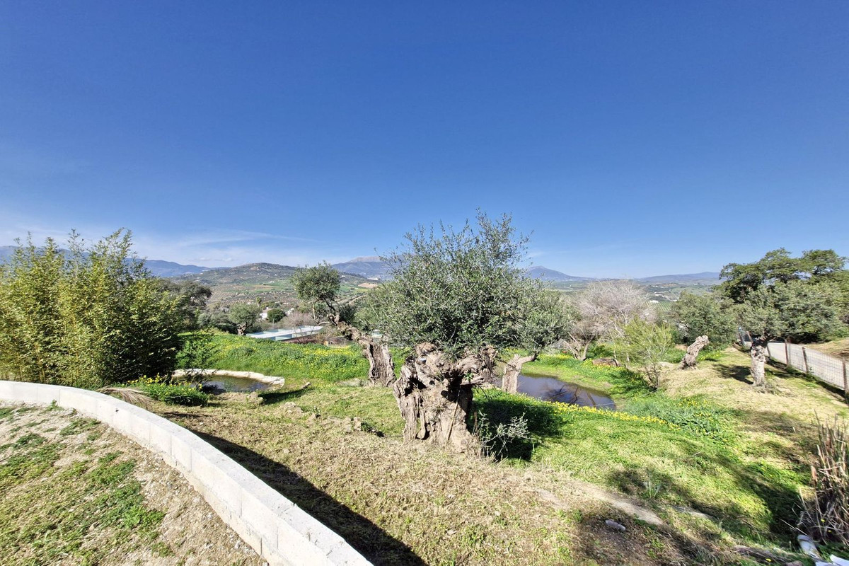 3 Bed Townhouse for sale in Coín Costa Del Sol, Málaga, Spain