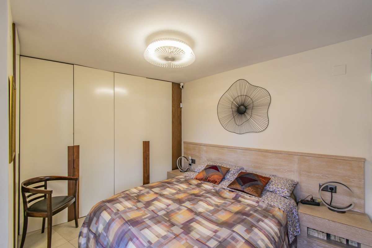 3 Bed Apartment for sale in Marbella Costa Del Sol, Málaga, Spain