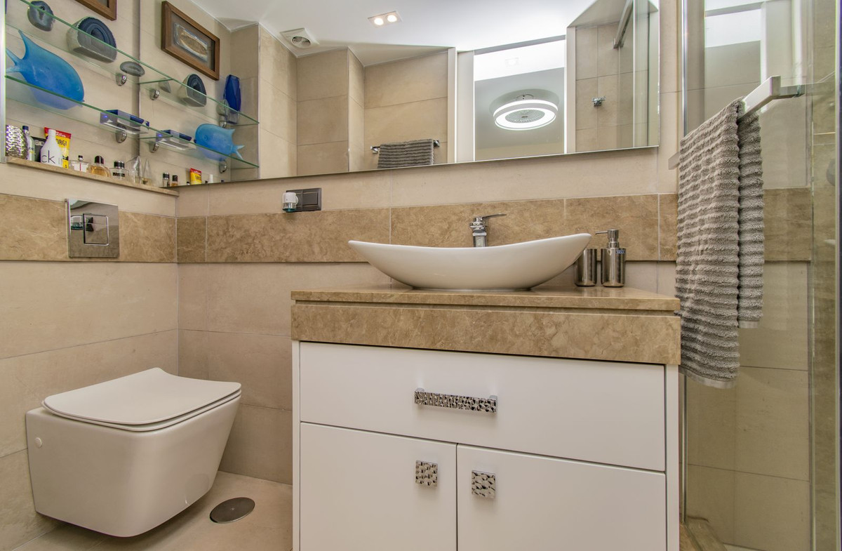 3 Bed Apartment for sale in Marbella Costa Del Sol, Málaga, Spain
