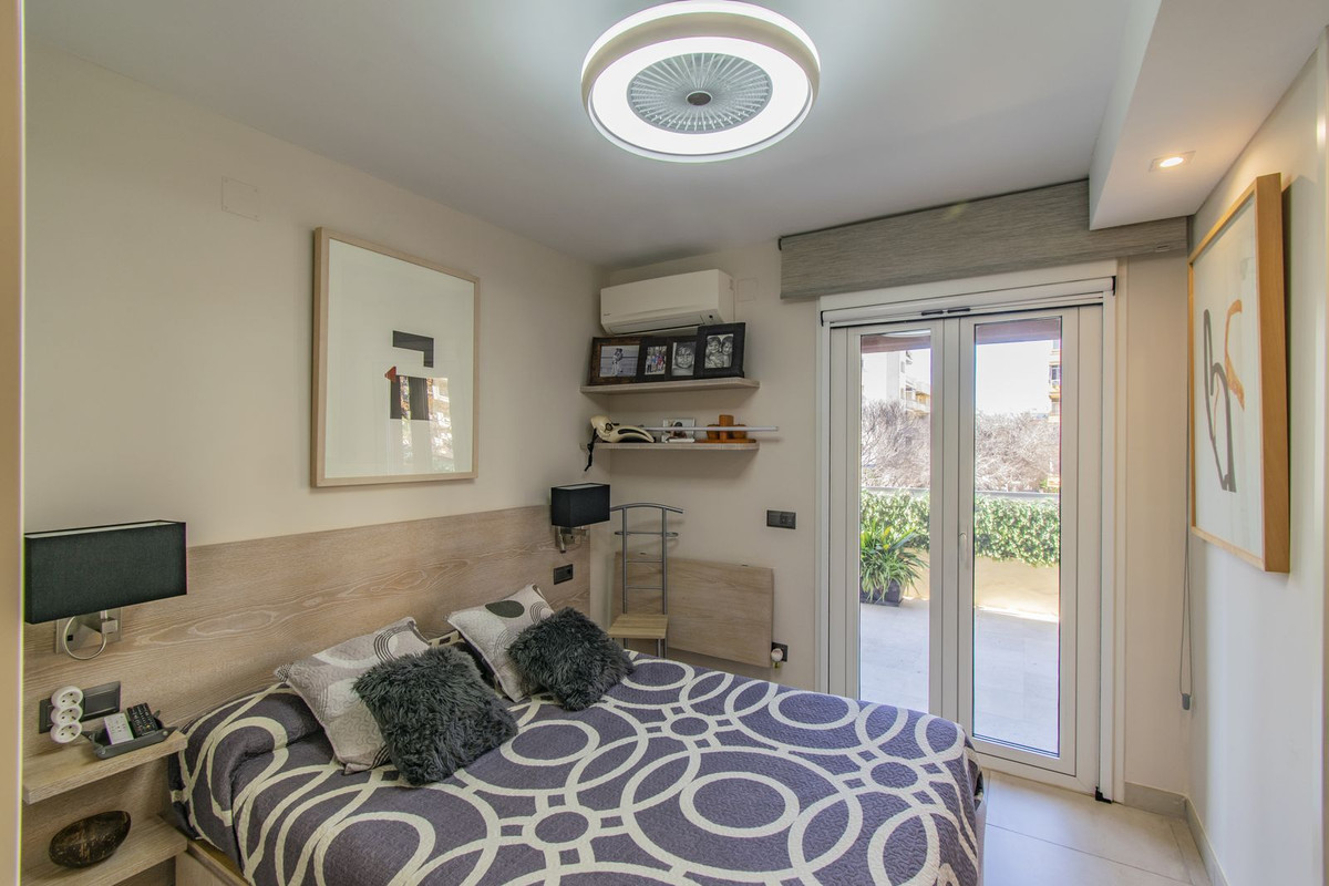 3 Bed Apartment for sale in Marbella Costa Del Sol, Málaga, Spain