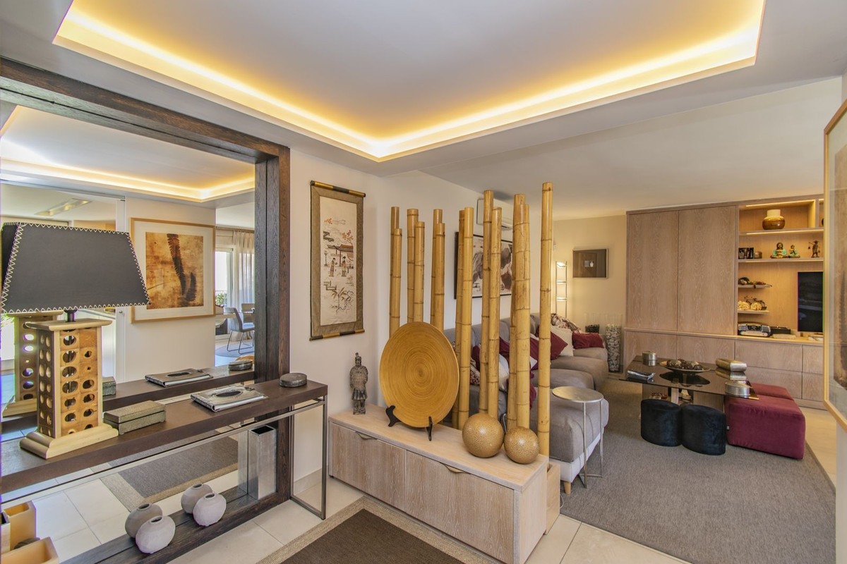 3 Bed Apartment for sale in Marbella Costa Del Sol, Málaga, Spain