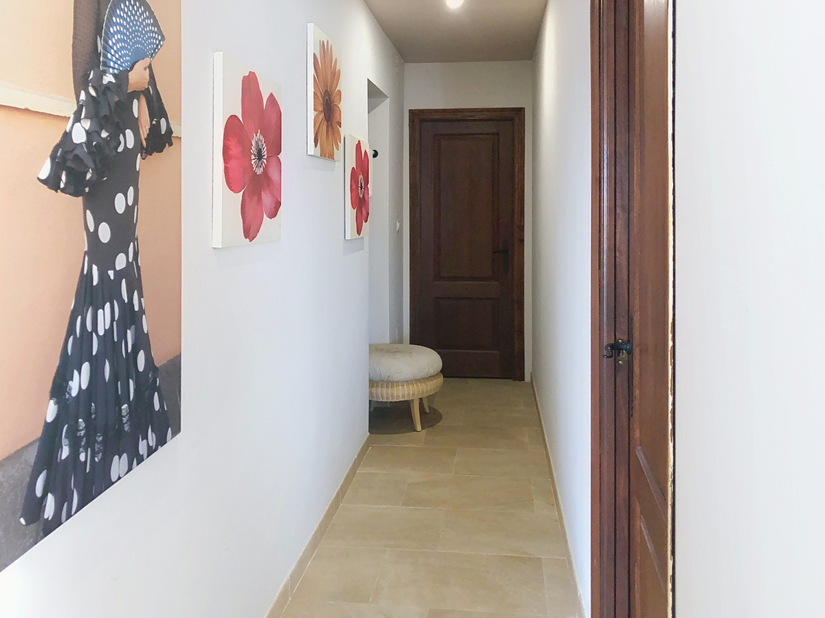 6 Bed Townhouse for sale in Estepona Costa Del Sol, Málaga, Spain