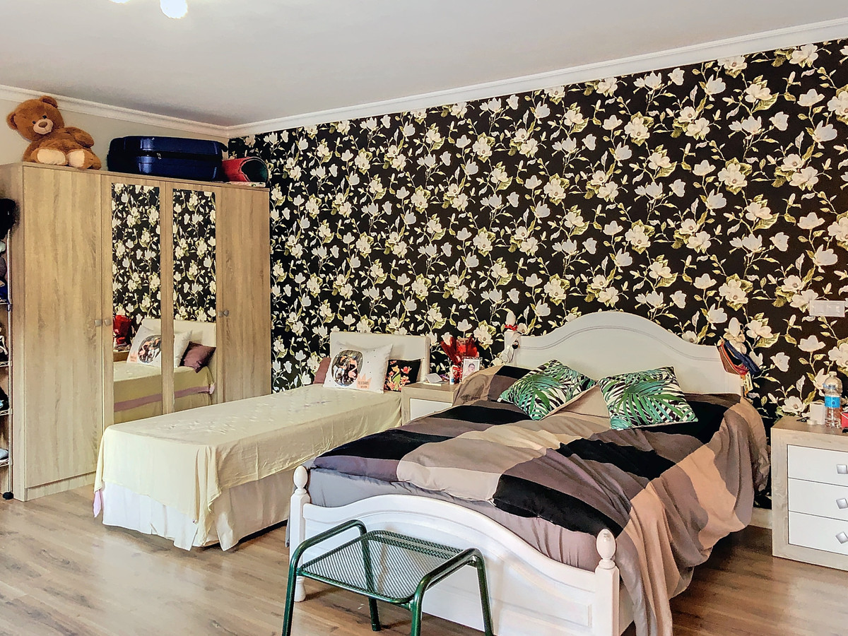 6 Bed Townhouse for sale in Estepona Costa Del Sol, Málaga, Spain