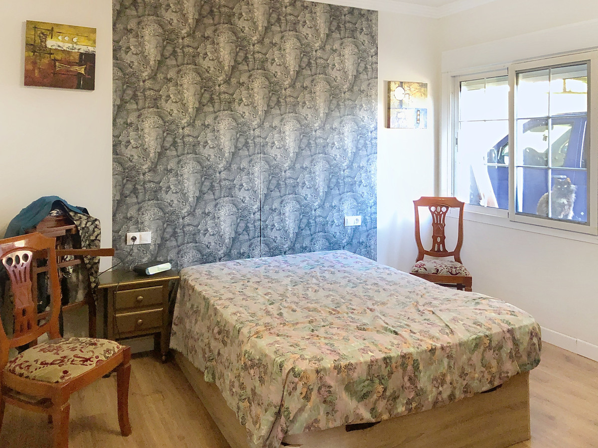 6 Bed Townhouse for sale in Estepona Costa Del Sol, Málaga, Spain