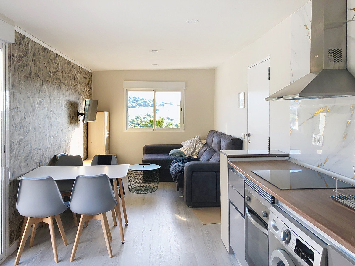 6 Bed Townhouse for sale in Estepona Costa Del Sol, Málaga, Spain
