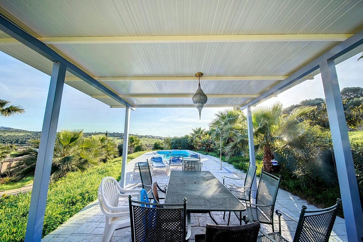 6 Bed Townhouse for sale in Estepona Costa Del Sol, Málaga, Spain