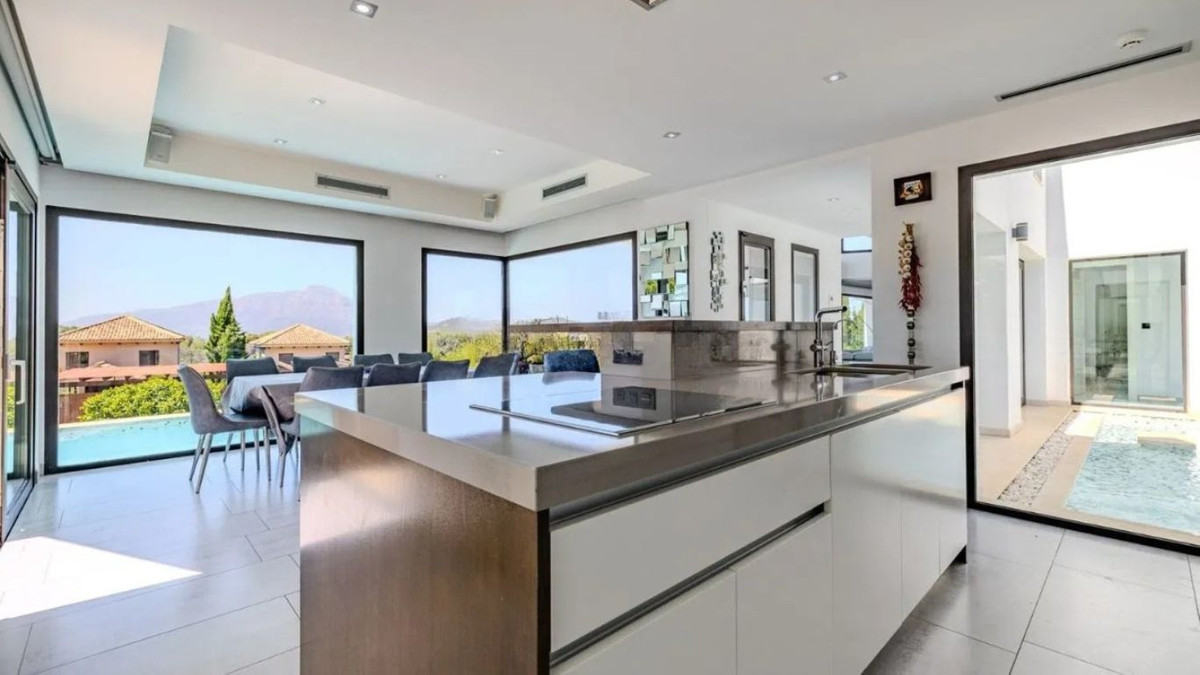 5 Bed Townhouse for sale in Javea Costa Blanca, Alicante, Spain