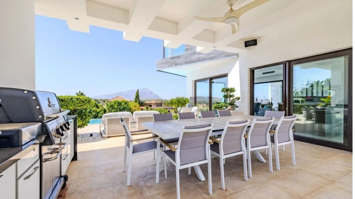 5 Bed Townhouse for sale in Javea Costa Blanca, Alicante, Spain
