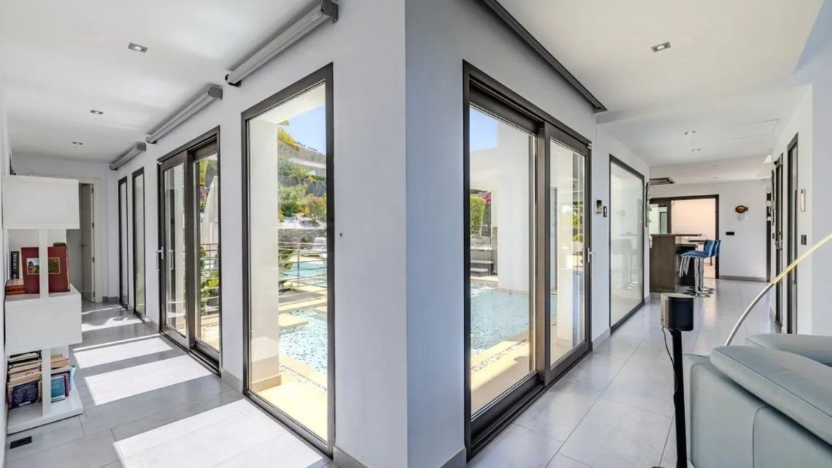 5 Bed Townhouse for sale in Javea Costa Blanca, Alicante, Spain