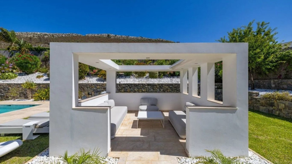 5 Bed Townhouse for sale in Javea Costa Blanca, Alicante, Spain