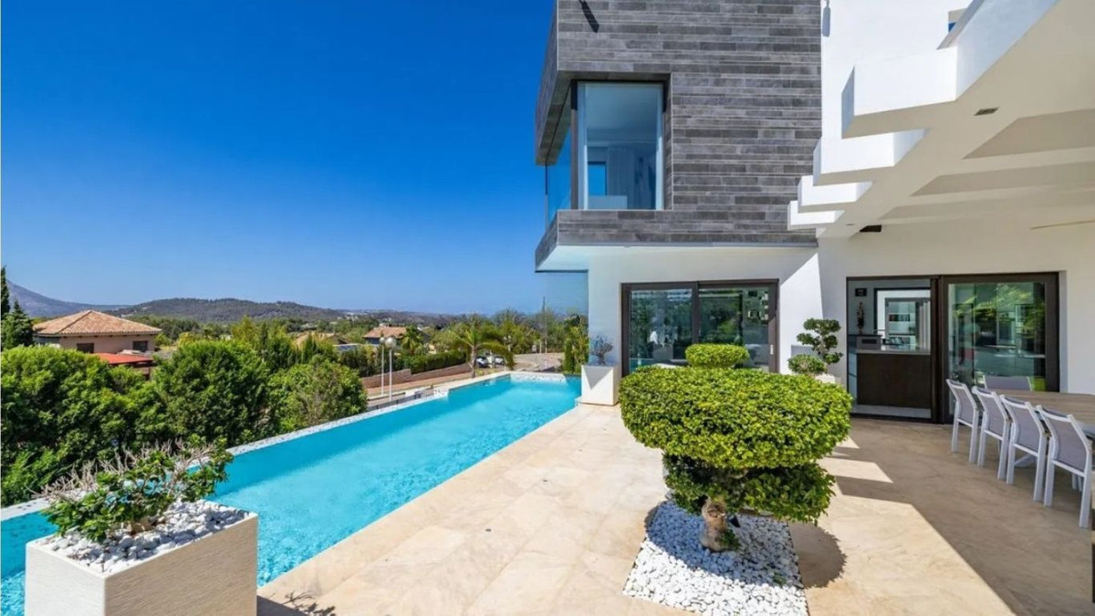 5 Bed Townhouse for sale in Javea Costa Blanca, Alicante, Spain