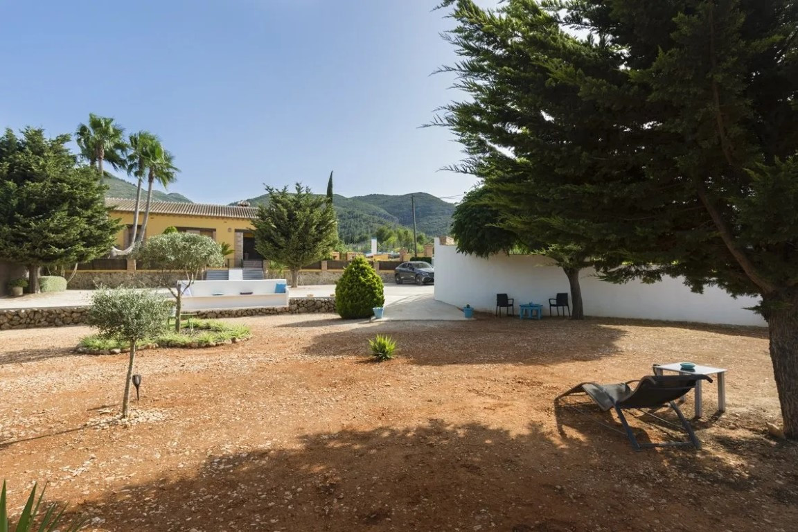 12 Bed Townhouse for sale in Lliber Costa Blanca, Alicante, Spain
