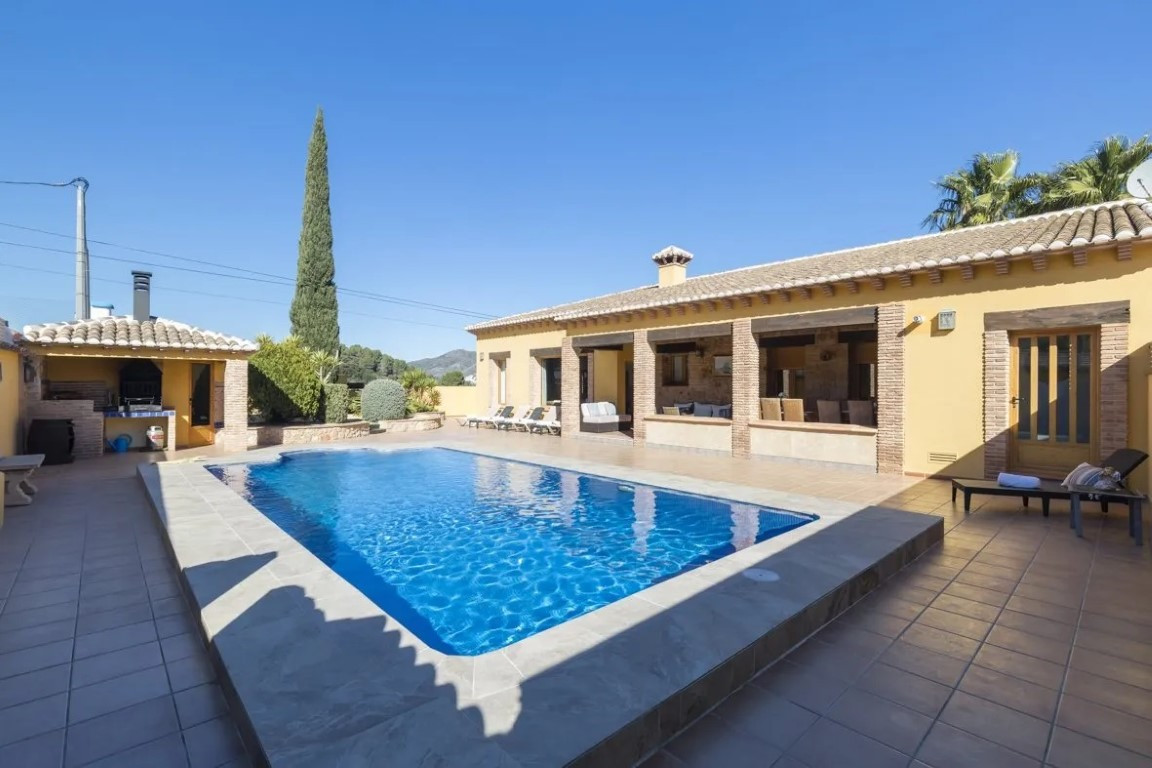 12 Bed Townhouse for sale in Lliber Costa Blanca, Alicante, Spain