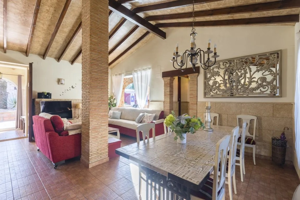 12 Bed Townhouse for sale in Lliber Costa Blanca, Alicante, Spain
