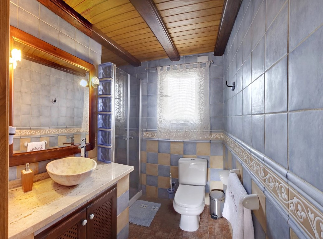 12 Bed Townhouse for sale in Lliber Costa Blanca, Alicante, Spain
