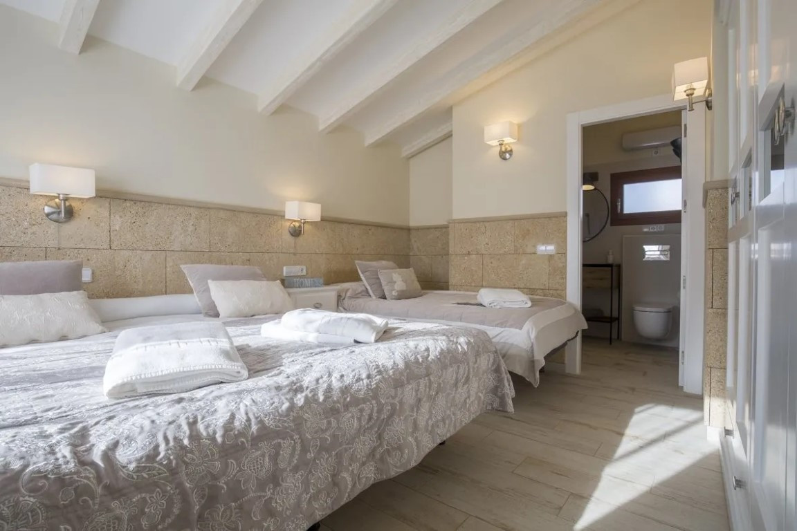 12 Bed Townhouse for sale in Lliber Costa Blanca, Alicante, Spain