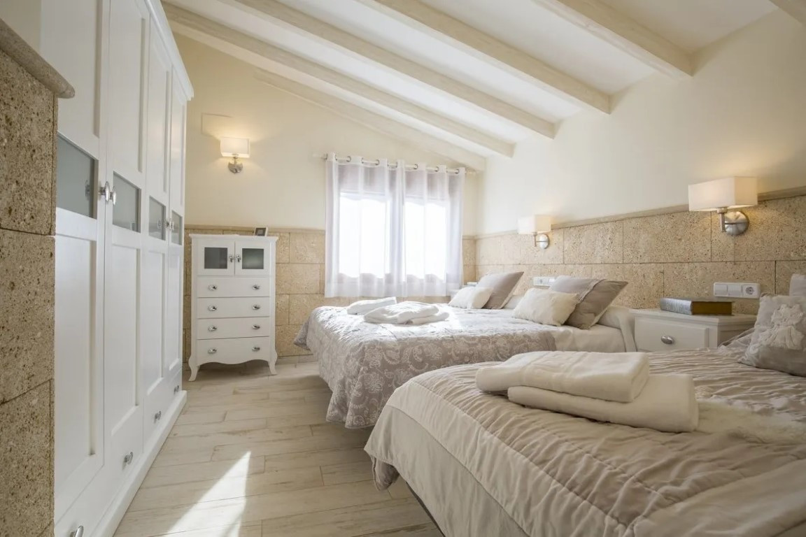 12 Bed Townhouse for sale in Lliber Costa Blanca, Alicante, Spain