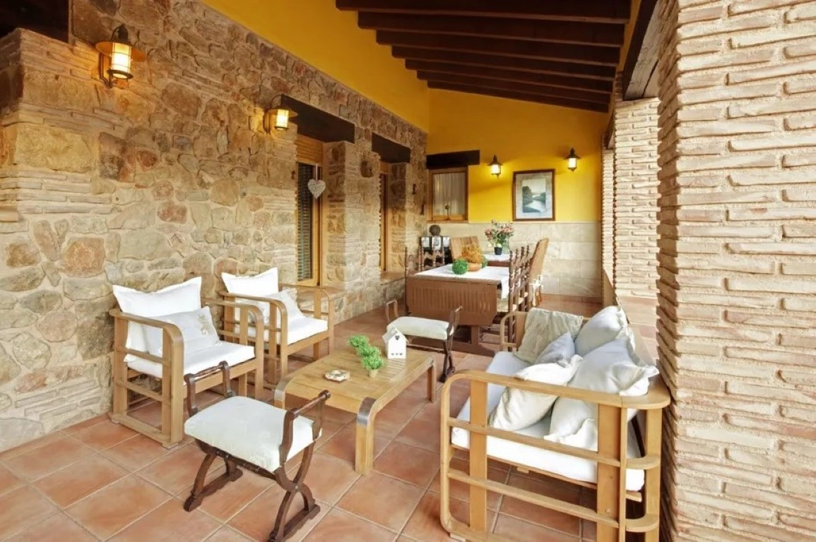 12 Bed Townhouse for sale in Lliber Costa Blanca, Alicante, Spain