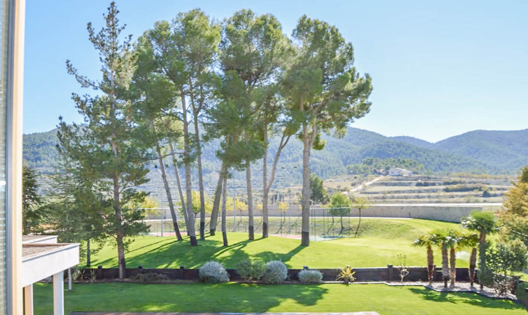7 Bed Townhouse for sale in Penaguila Costa Blanca, Alicante, Spain