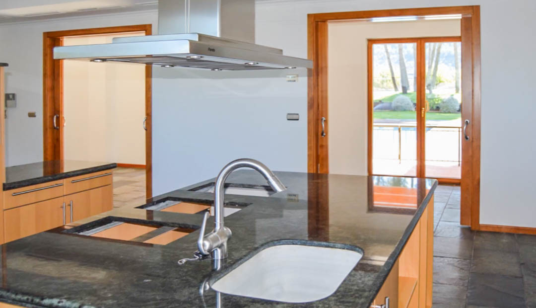 7 Bed Townhouse for sale in Penaguila Costa Blanca, Alicante, Spain