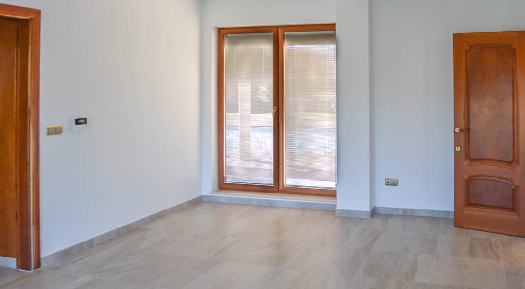 7 Bed Townhouse for sale in Penaguila Costa Blanca, Alicante, Spain