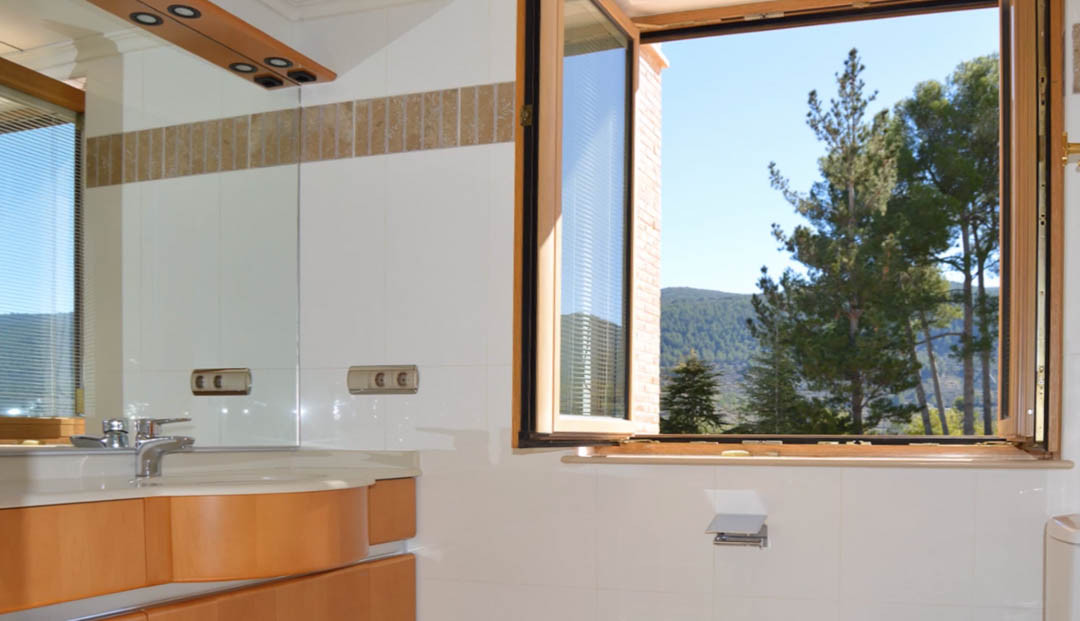 7 Bed Townhouse for sale in Penaguila Costa Blanca, Alicante, Spain