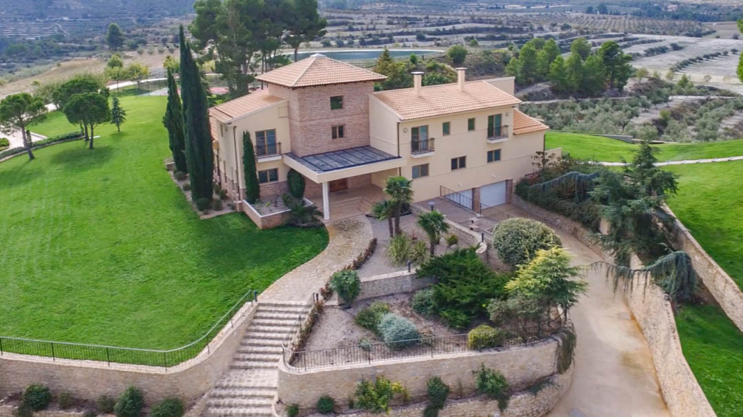 7 Bed Townhouse for sale in Penaguila Costa Blanca, Alicante, Spain