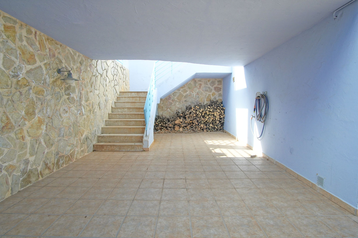 Se vende Villa - Chalet de 4 dormitorios en Costa Blanca, Alicante, España