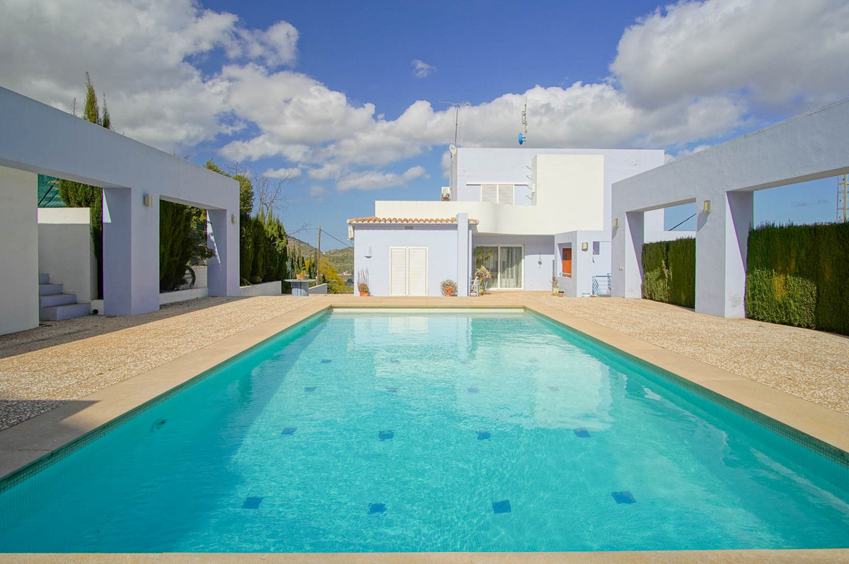 Se vende Villa - Chalet de 4 dormitorios en Costa Blanca, Alicante, España