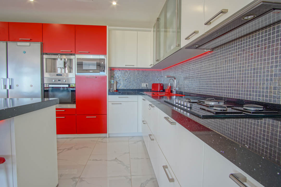8 Bed Townhouse for sale in La Nucia Costa Blanca, Alicante, Spain
