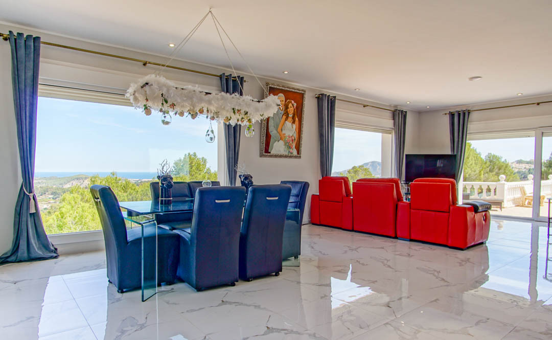 8 Bed Townhouse for sale in La Nucia Costa Blanca, Alicante, Spain