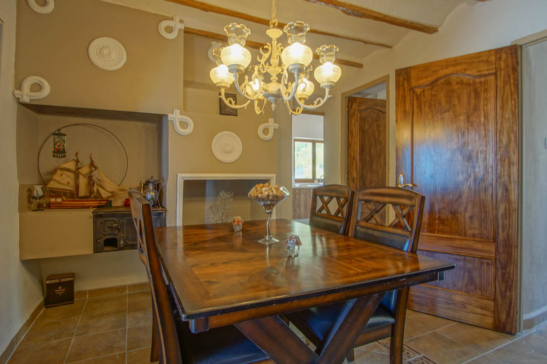 8 Bed Townhouse for sale in La Nucia Costa Blanca, Alicante, Spain