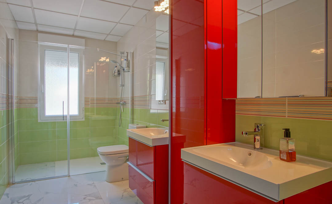 8 Bed Townhouse for sale in La Nucia Costa Blanca, Alicante, Spain