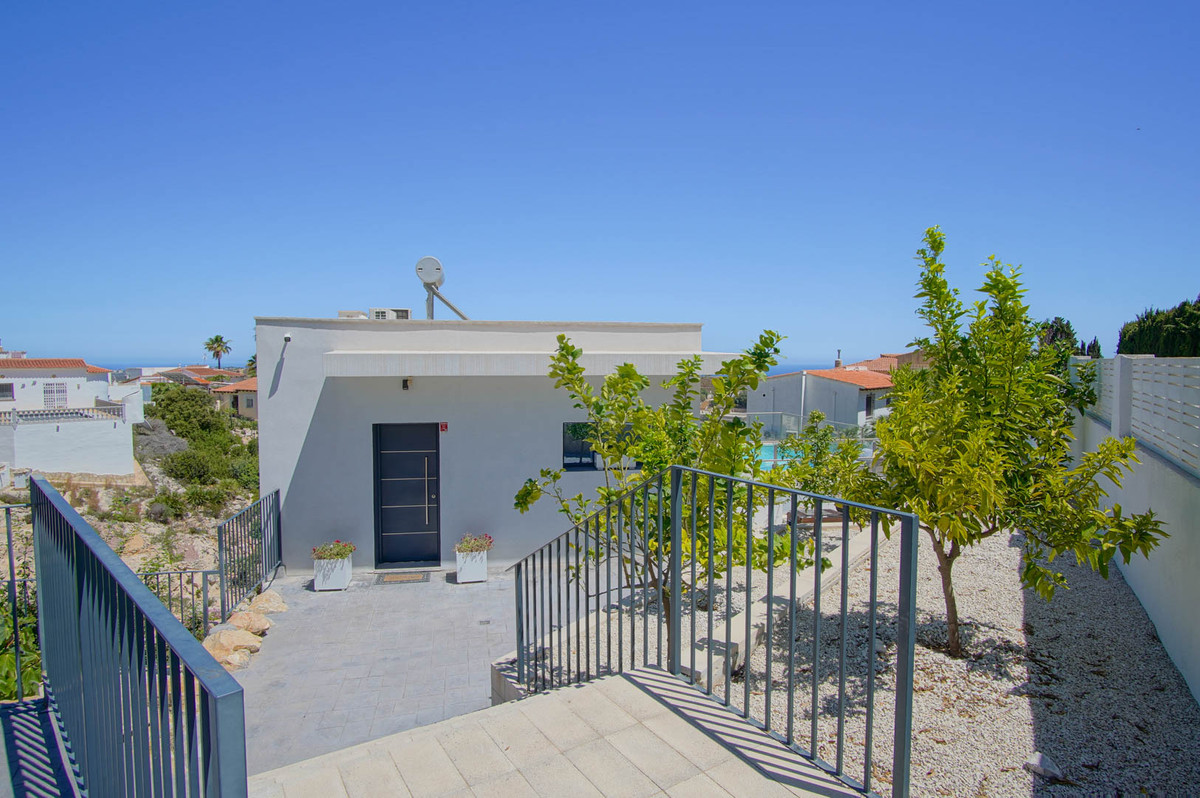 4 Bed Townhouse for sale in Cumbre Del Sol Costa Blanca, Alicante, Spain