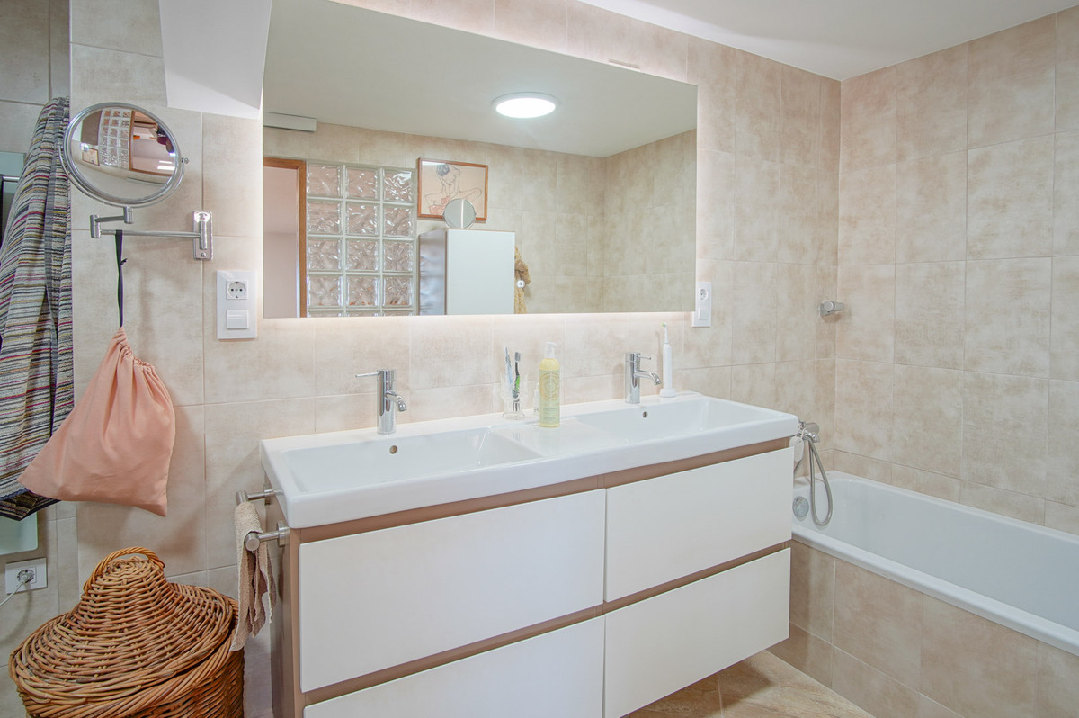 5 Bed Townhouse for sale in Pego Costa Blanca, Alicante, Spain