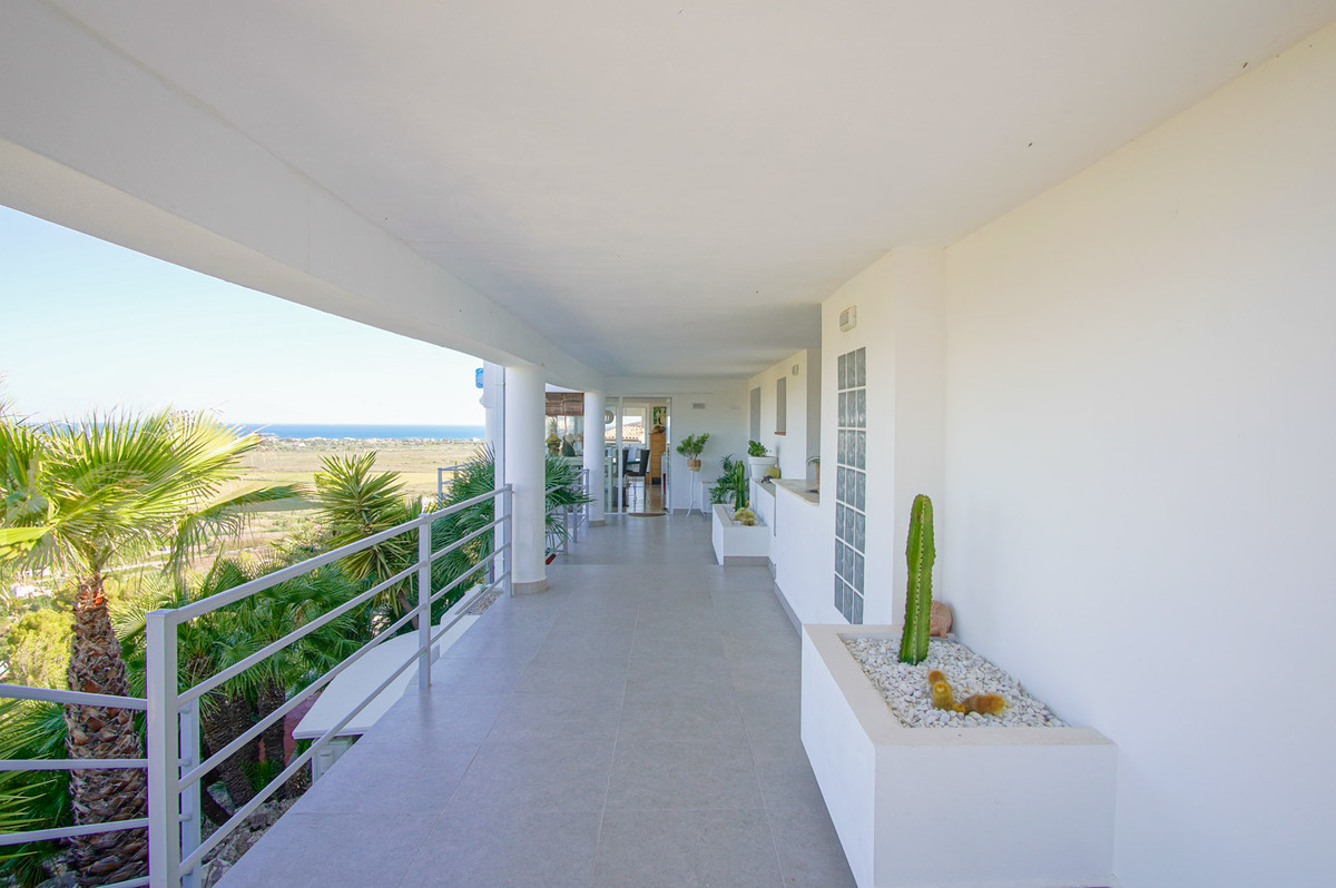 5 Bed Townhouse for sale in Pego Costa Blanca, Alicante, Spain