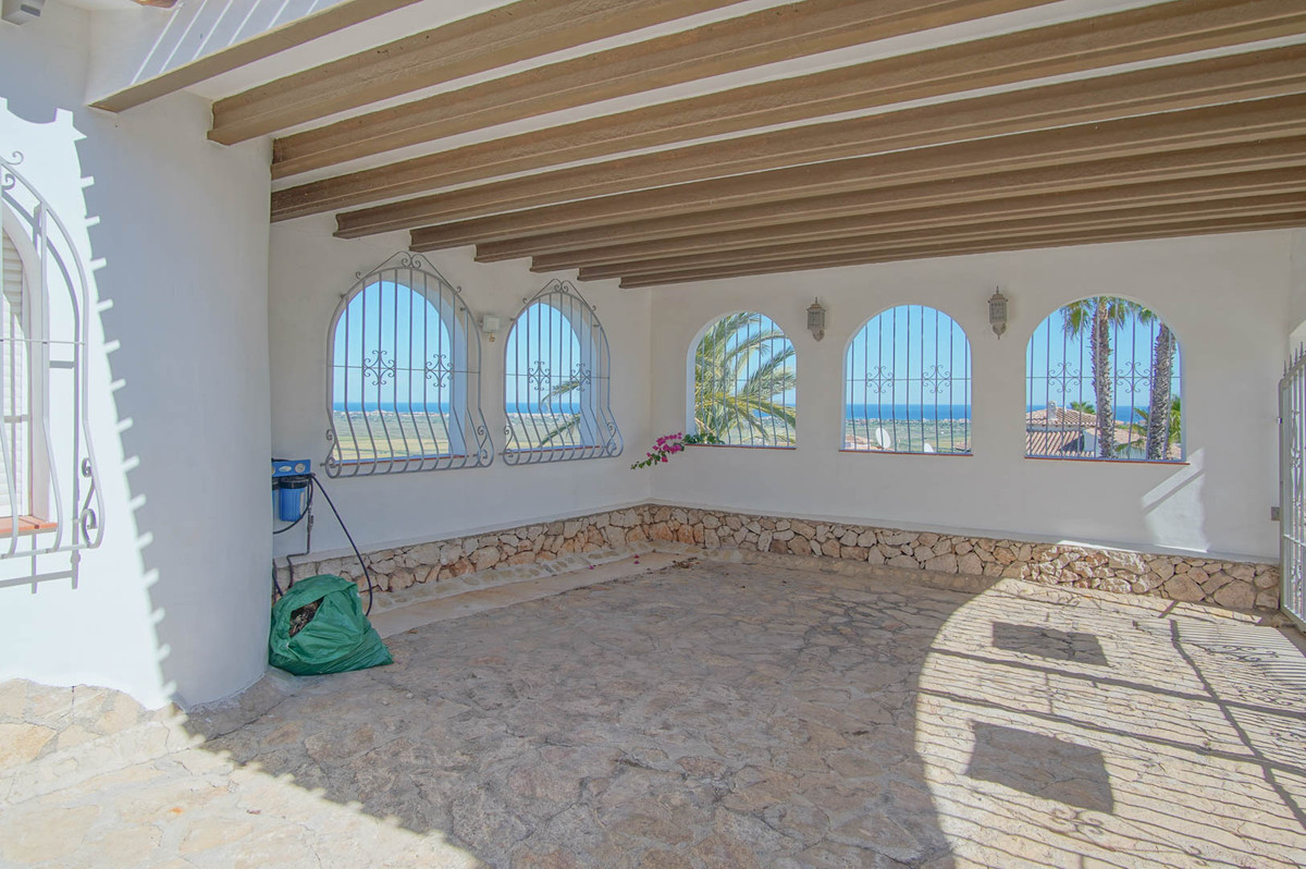 5 Bed Townhouse for sale in Pego Costa Blanca, Alicante, Spain