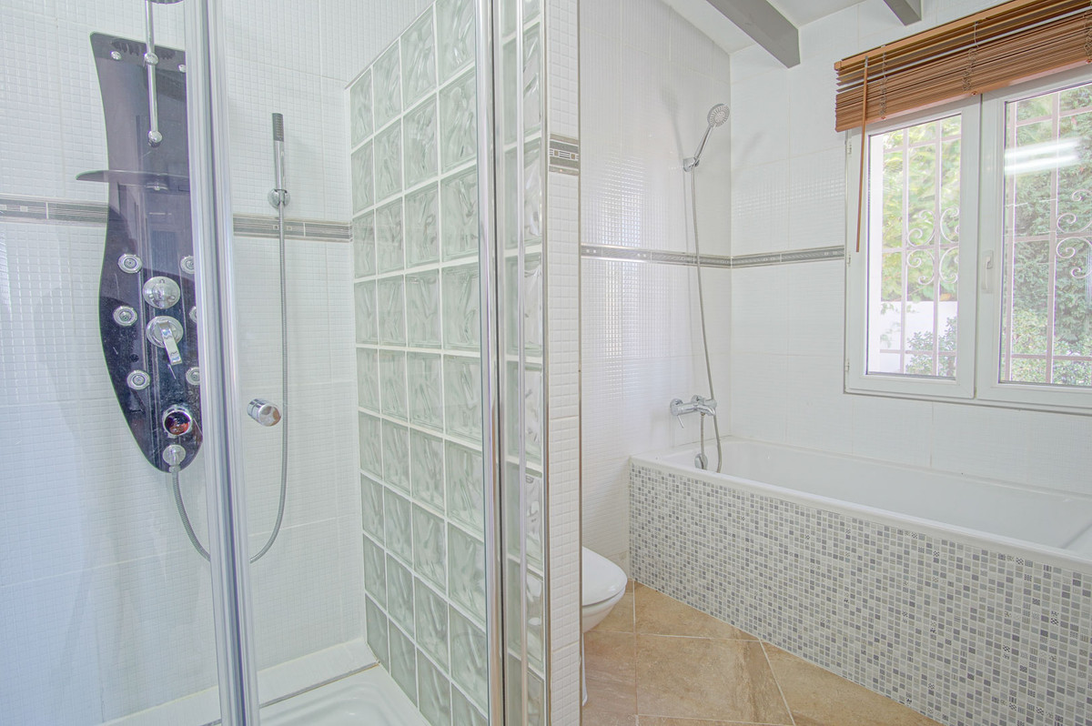 5 Bed Townhouse for sale in Pego Costa Blanca, Alicante, Spain