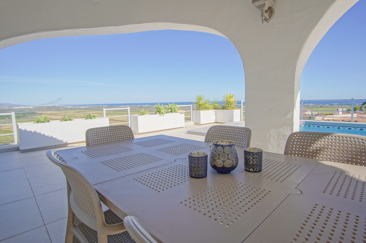 5 Bed Townhouse for sale in Pego Costa Blanca, Alicante, Spain