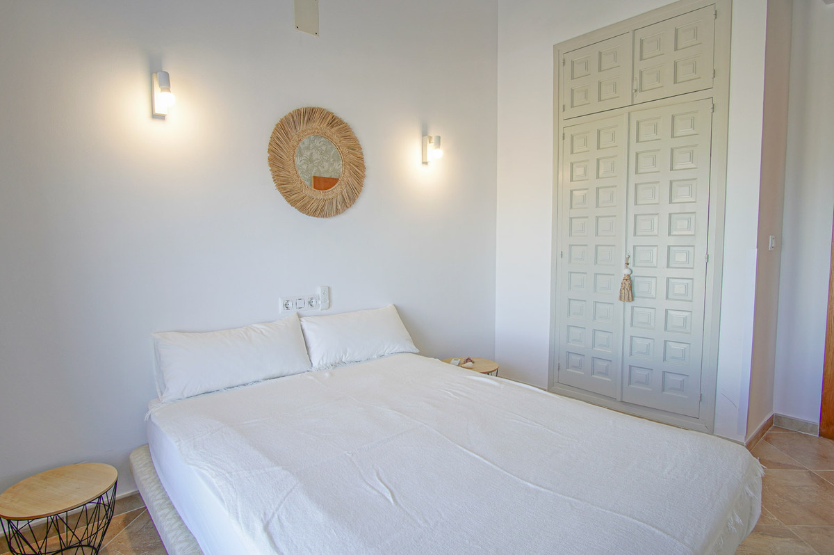 5 Bed Townhouse for sale in Pego Costa Blanca, Alicante, Spain