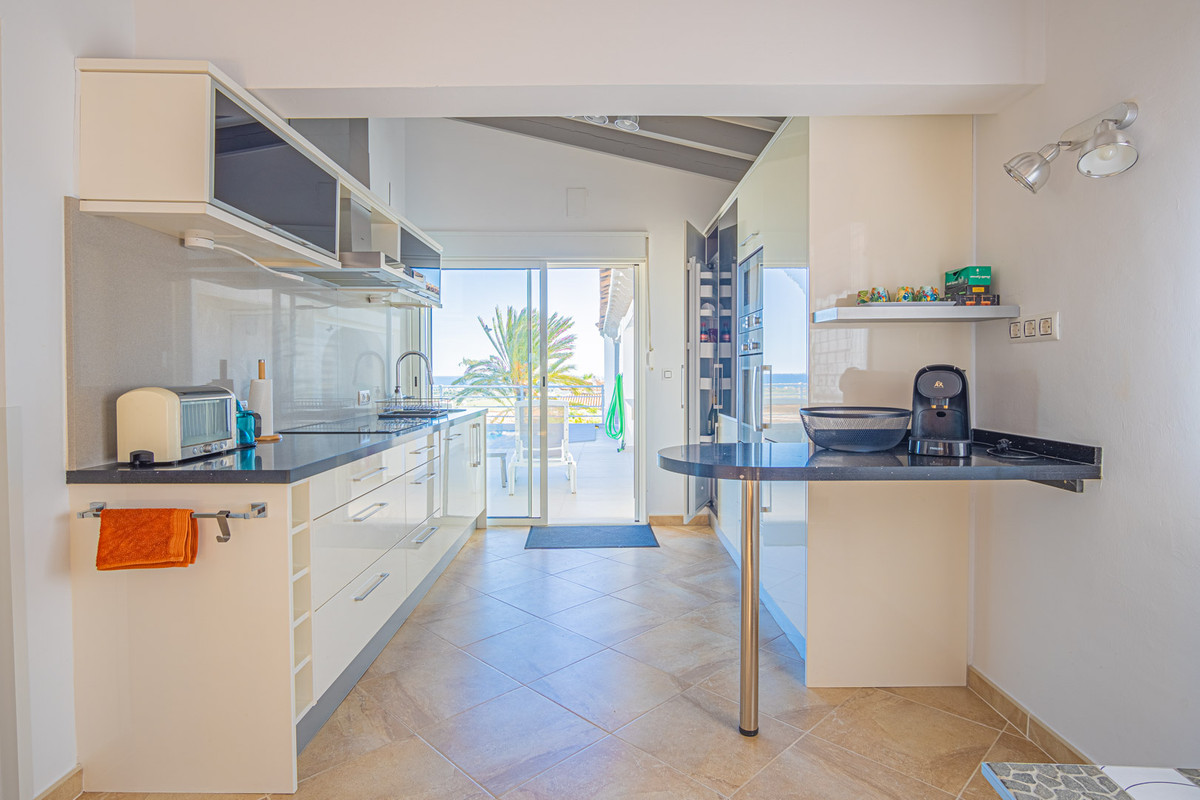 5 Bed Townhouse for sale in Pego Costa Blanca, Alicante, Spain
