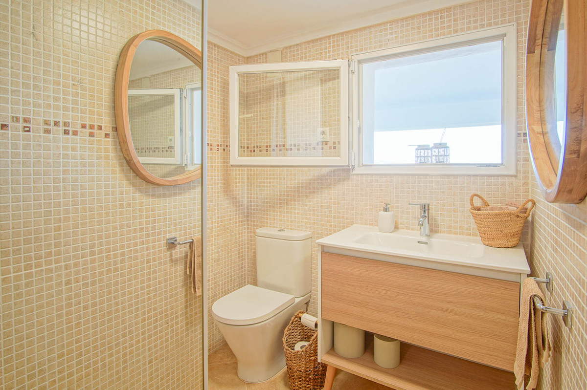 5 Bed Townhouse for sale in Pego Costa Blanca, Alicante, Spain