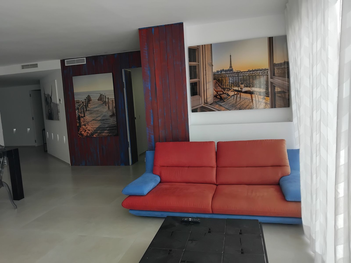 2 Bed Apartment for sale in Puerto Banús Costa Del Sol, Málaga, Spain