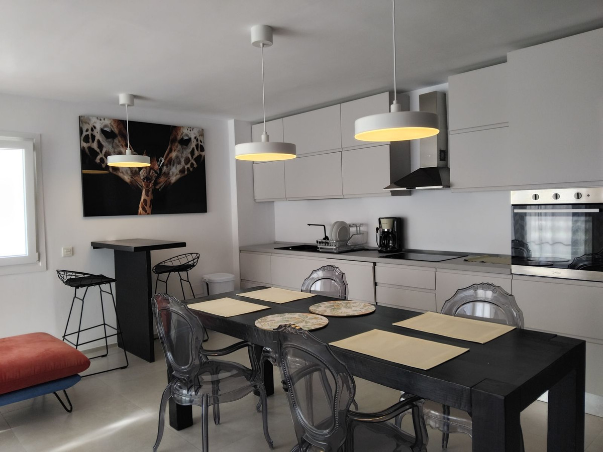 2 Bed Apartment for sale in Puerto Banús Costa Del Sol, Málaga, Spain