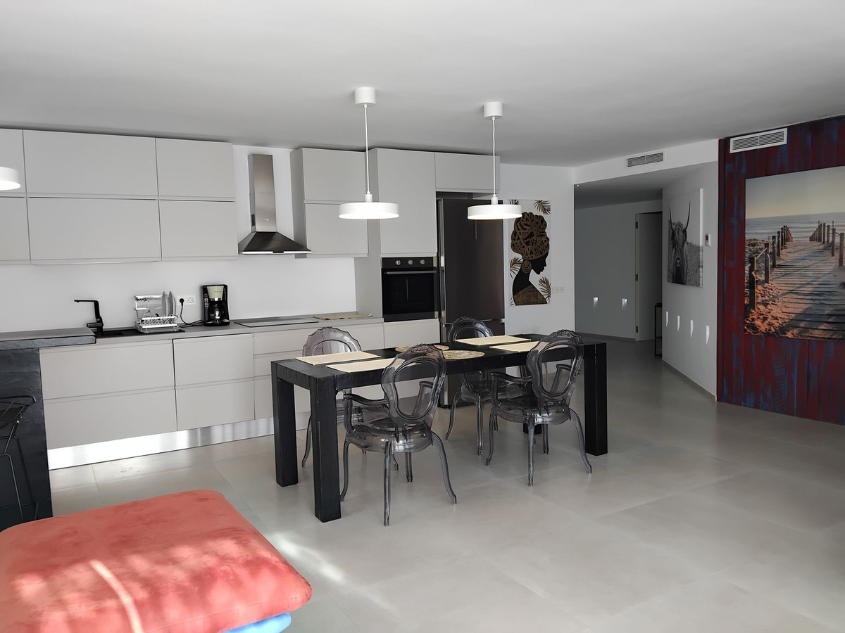 2 Bed Apartment for sale in Puerto Banús Costa Del Sol, Málaga, Spain